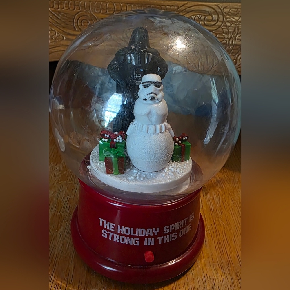 Star Wars Darth Vader Stromtrooper Waterless Snowglobe Christmas Collectible